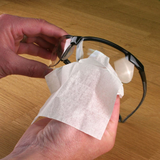 Safety Glasses USA Pre-moistened Lens Cleaning Wipes, Box of 100, Made In USA