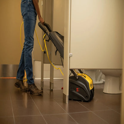 Tornado Vortex 18 Multi-Surface Scrubber